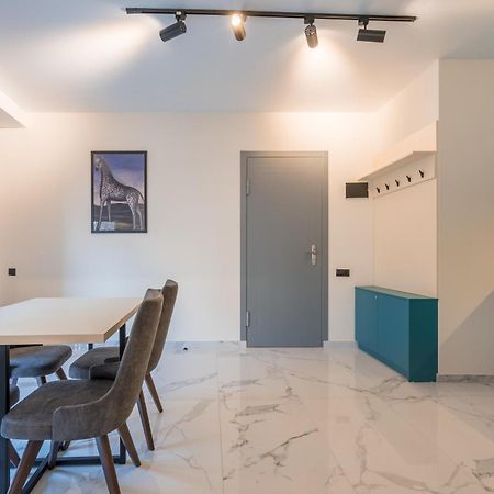 Luxury X By Umbrella Aparthotel Tbilisi Bagian luar foto